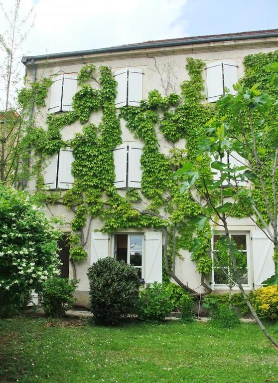 Villa Saint-Georges Vesoul Exterior photo